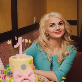 Анна Коренева