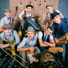 Гурт ФаМажор