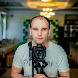 Роман J&R Бехтер