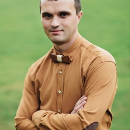 Андрій Мельник