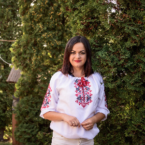 Ксенія Лебідь