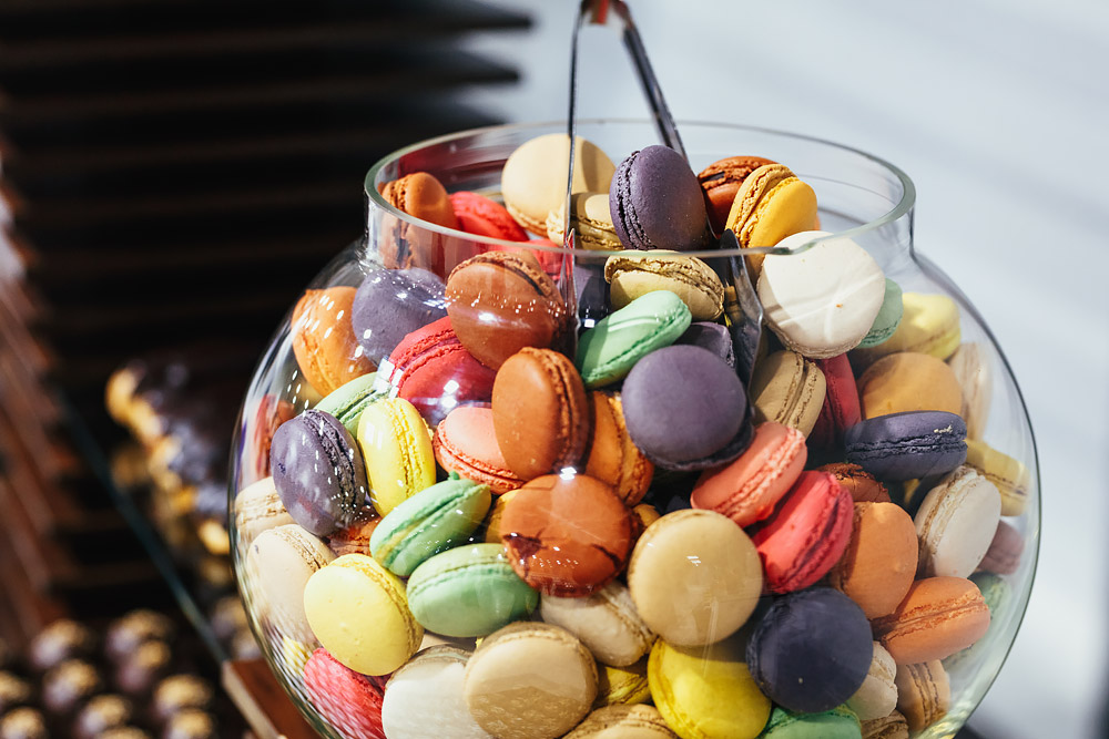 разноцветные макаронс фото