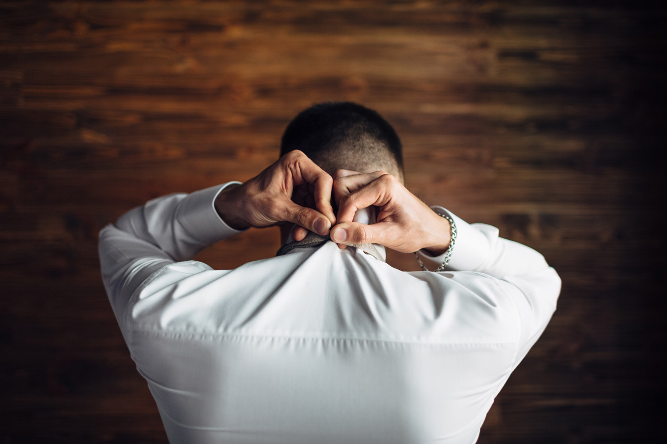 жених со спины фото