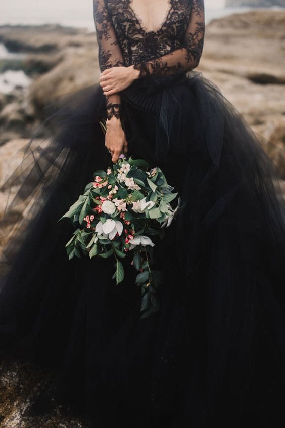 черное свадебное платье фото