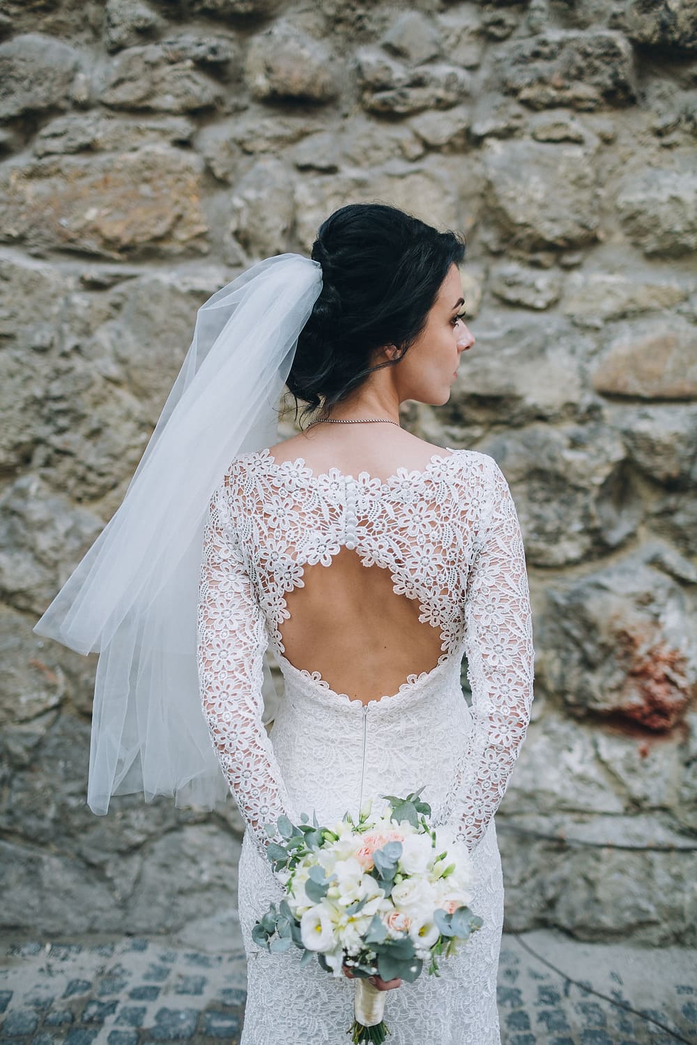 спина свадебного платья