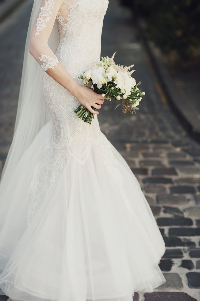 букет невесты с платьем