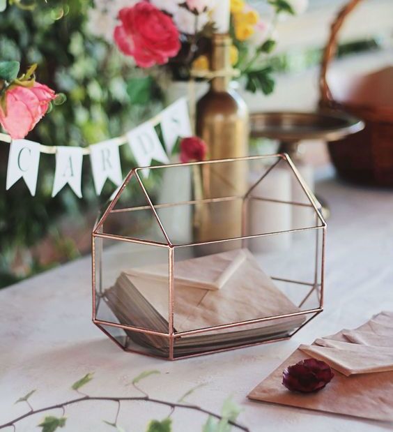 подарочная коробка на свадьбу фото