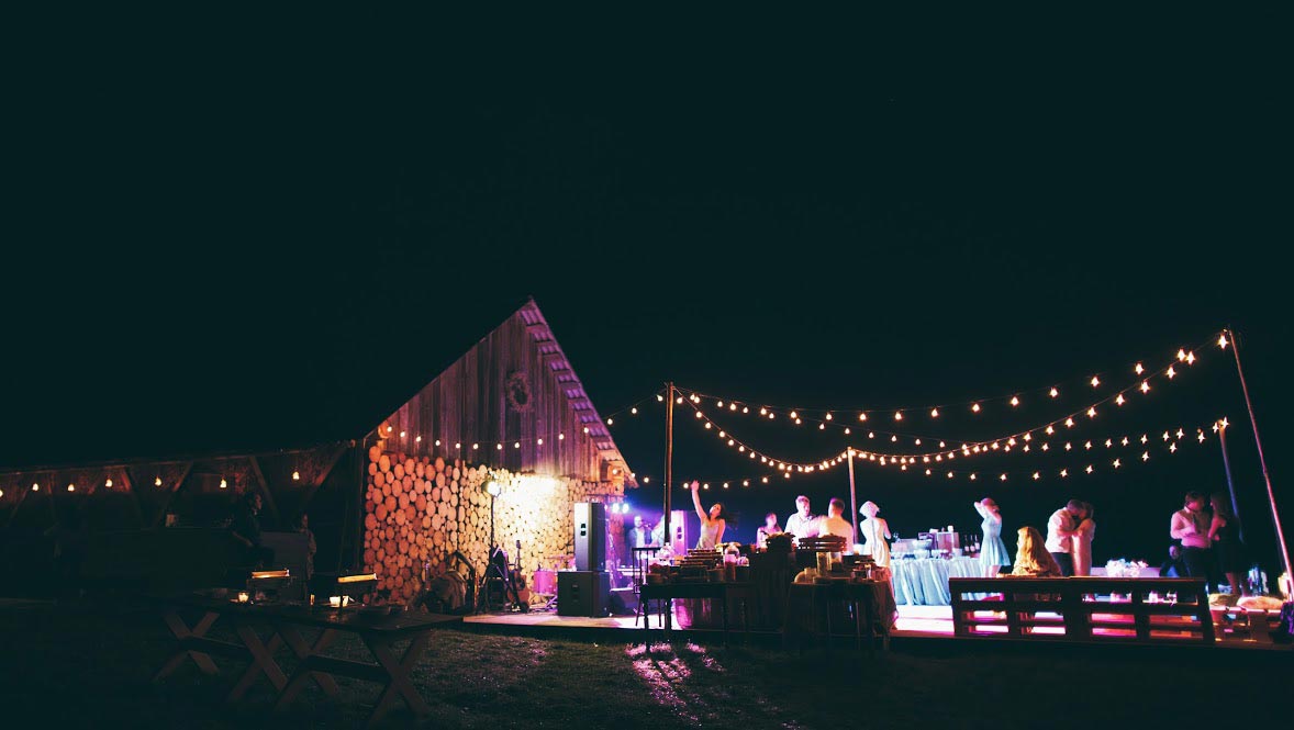 Танцевальная терраса Event Stodola фото