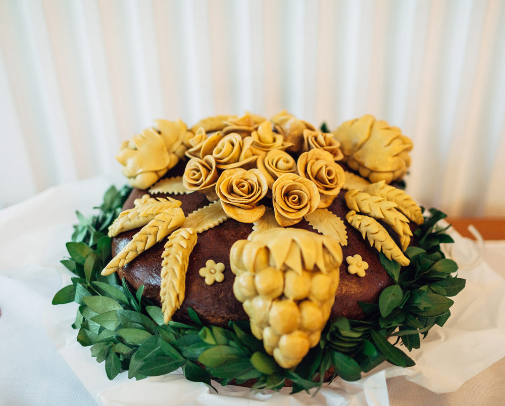 оздоблення на короваї