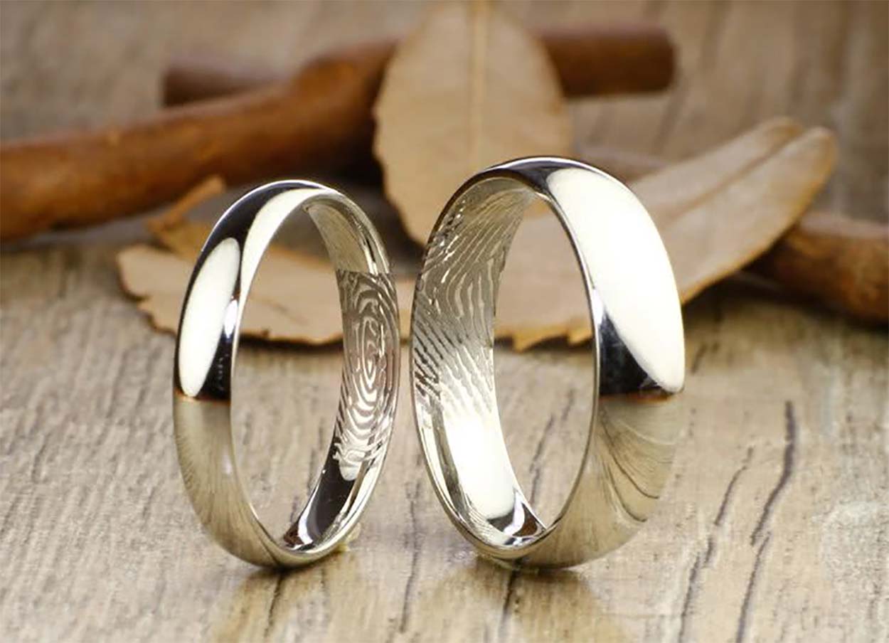 Обручальные кольца с отпечатком пальца фото