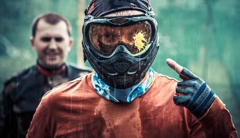 игрок в пейнтбол фото