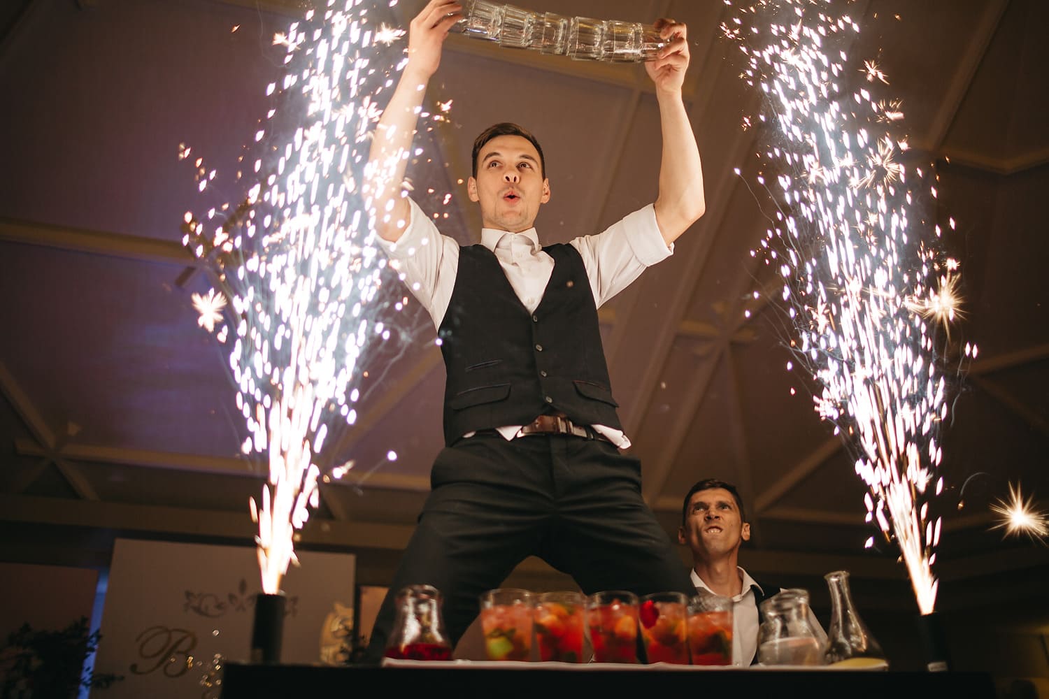бармен шоу фото
