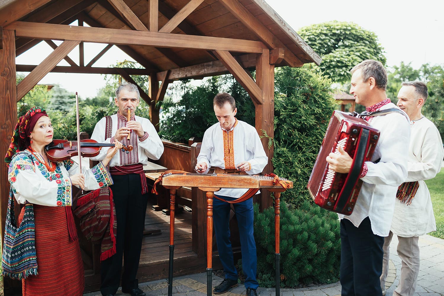 2 день свадьбы: веселое празднование, музыканты фото