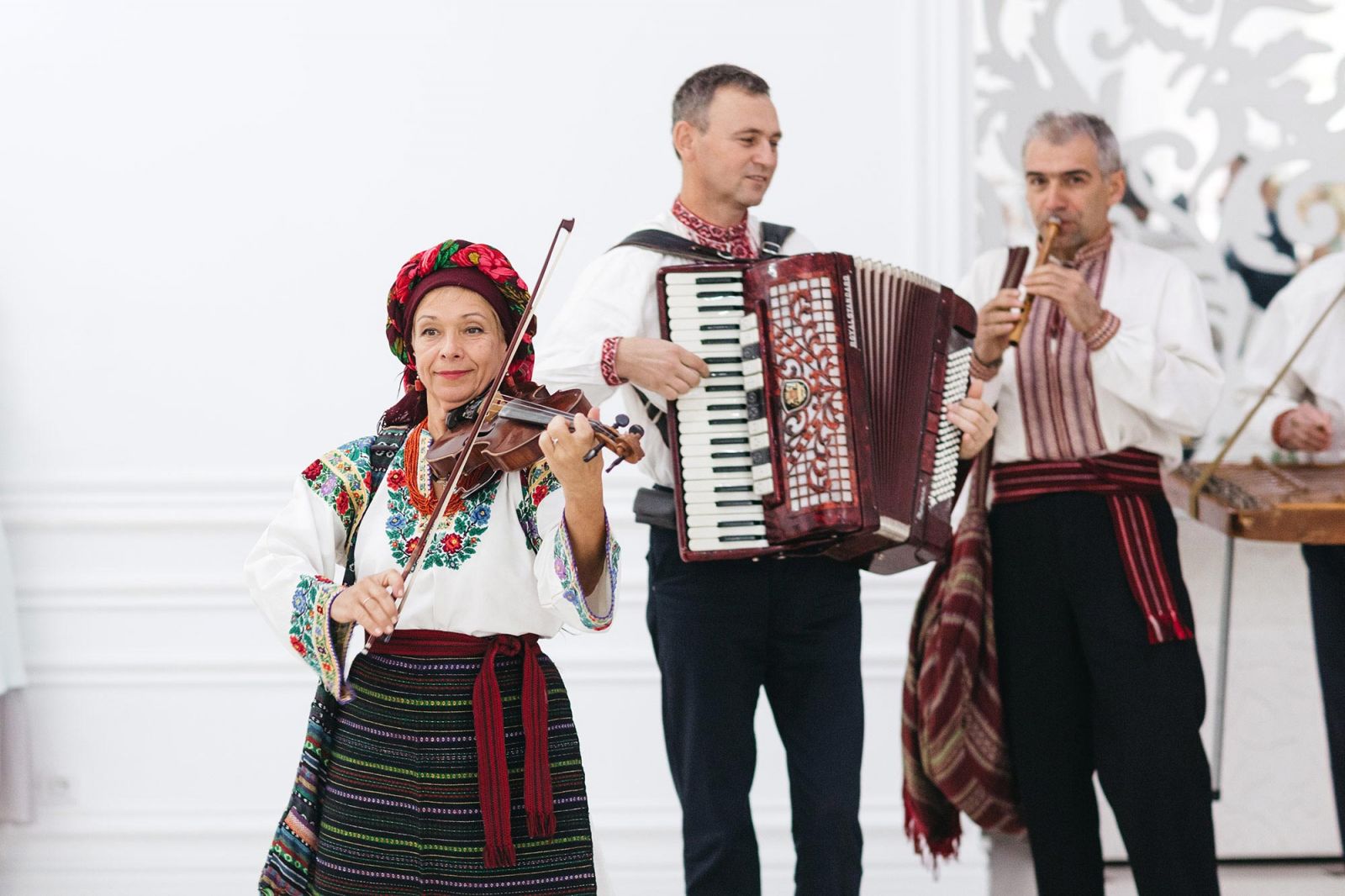 народние песни в ресторане