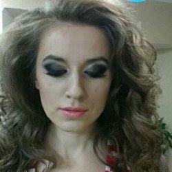 Юлія Волянська