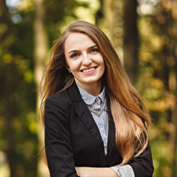 Оля Коновалець