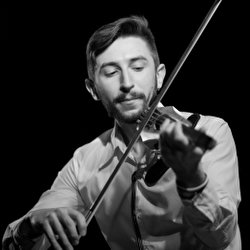 Антон Електроскрипка