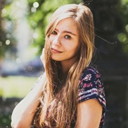 Леся Зарівняк