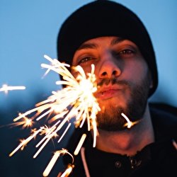 Артем Попов