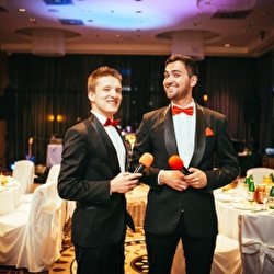 Дует ведучих «Stand Up Boys»