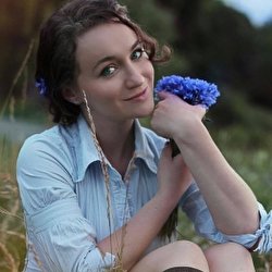 Олена Єлісєєва