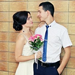 Альона Акатнова