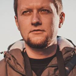 Илья Карлов