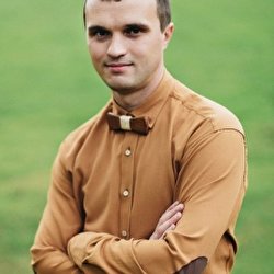 Андрій Мельник