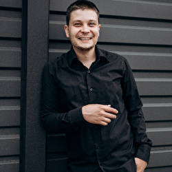 Кирилл Новиков