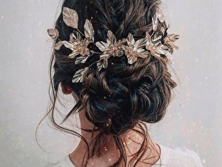 Весільна зачіска: фото та ідеї образу нареченої - Hot Wedding Blog