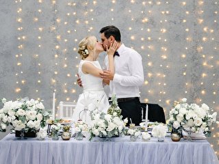 Весільний фон: декор зони за спинами молодих - Hot Wedding