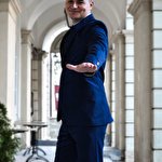 Ведучий Макс #7033