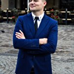 Ведучий Макс #7033