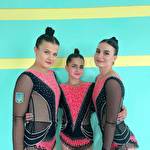 Акробатичне тріо  